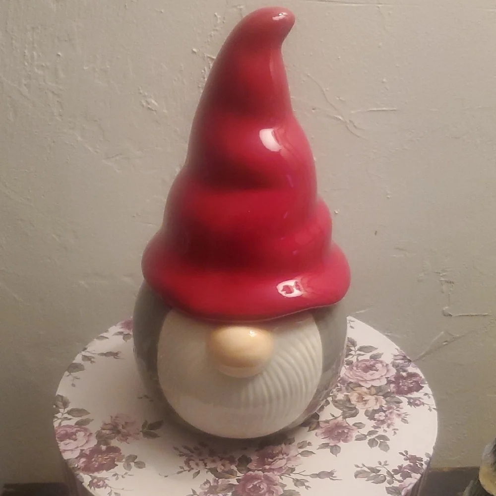 Red Gnome Cookie JAR - Picture 2 of 6